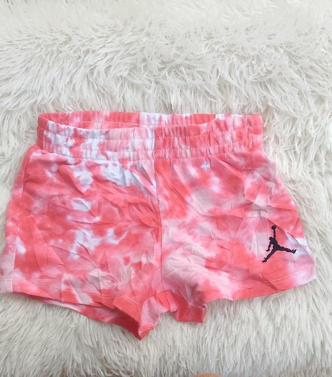 Jordan short (Category: Babies & Kids Fashion) located in Davao. Submitted by lee_ly (Listing ID 1463352045, Image 1). Description: 📍Ukay Source📍 - like new condition - tie dye short - fit to 3-4 yrs old -ang ganda nito promise - pwedi sa maarte.