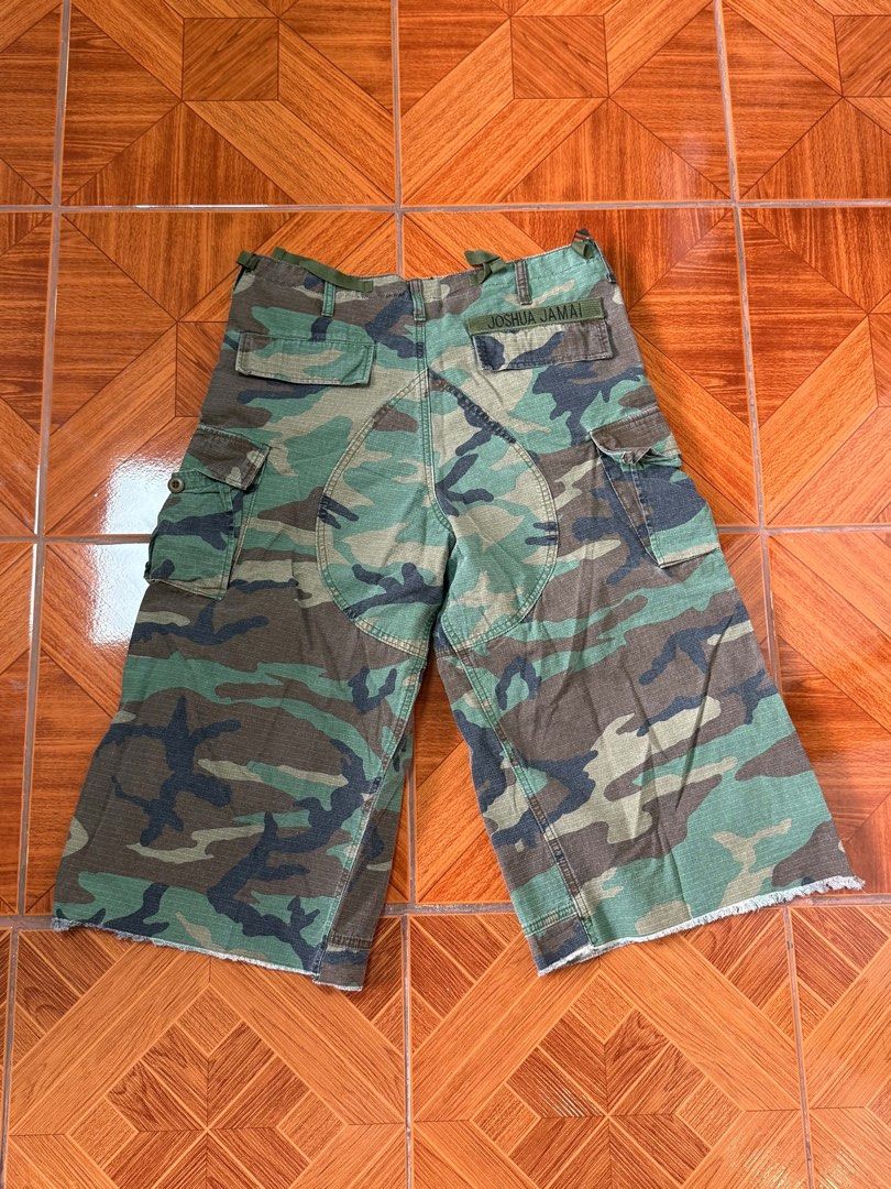 Joshua Jamal camo jorts (Category: Shorts) located in Manila. Submitted by ihatestars (Listing ID 1463522479, Image 2). Description: brand new. waist - 34 length - 31.