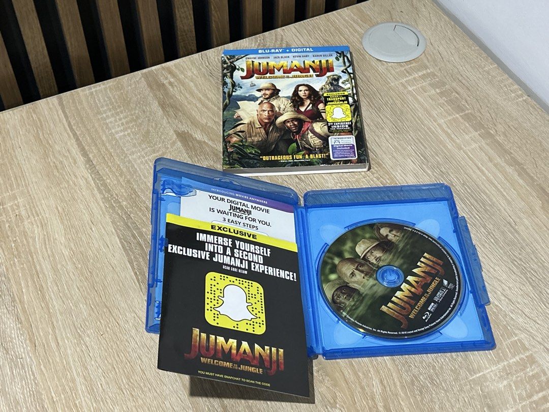 jumanji cds (Category: CDs & DVDs) located in Talisay. Submitted by artmeus (Listing ID 1463473869, Image 2). Description: untested po kasi wala na akong dvd player now but the last time nanood po ako nito okay panaman. payment first po thru cashg + shipping fee via jnt qt .