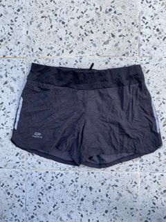 (Category: ) located in . Submitted by badass.thrift.finds (Listing ID 1463350873, Image 1). Description: .