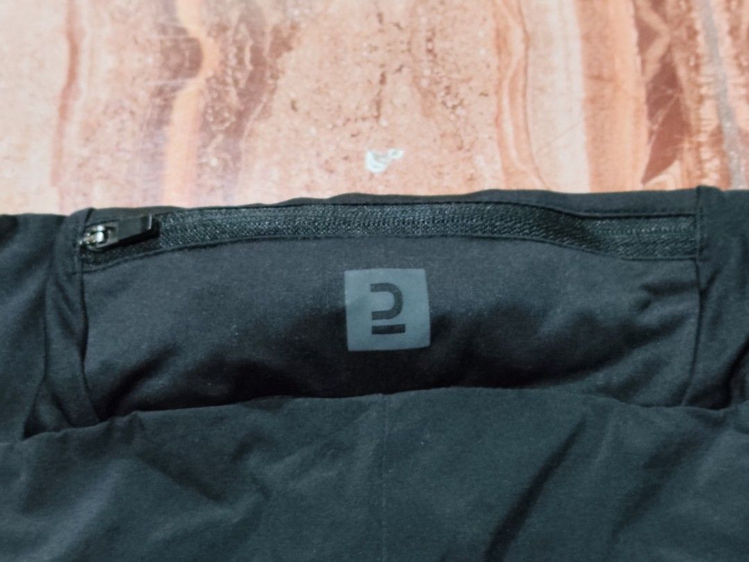 Kalenji Running Short (Category: Activewear) located in General Santos City (Dadiangas). Submitted by alfredanth42291 (Listing ID 1463377888, Image 2). Description: KALENJI RUNNING SHORT black womens XL W: 34-40 L: 12 -1 back zip pocket -w/ drawstring -quickdry -reflective logos ✓excellent condition 250 #sports #pickleble #trail #gym #drifit.