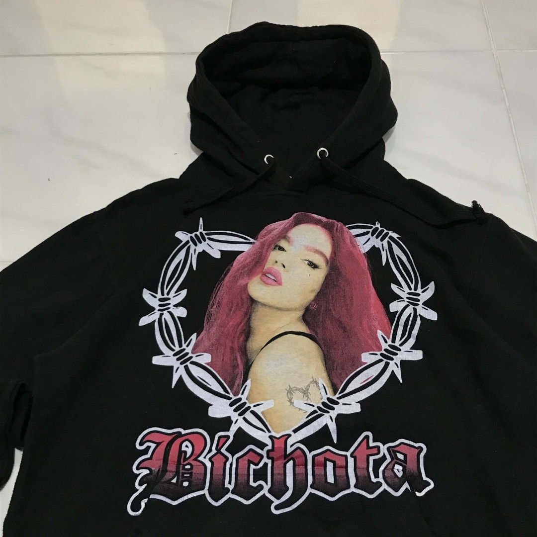 KAROL G GRAPHIC RAP TEE HOODIE JACKET MEDIUM (Category: Hoodies) located in Cavite. Submitted by justthrift06 (Listing ID 1463412041, Image 3). Description: DIMENSION 22X28 GOOD CONDITION SHIPPING NATIONWIDE.