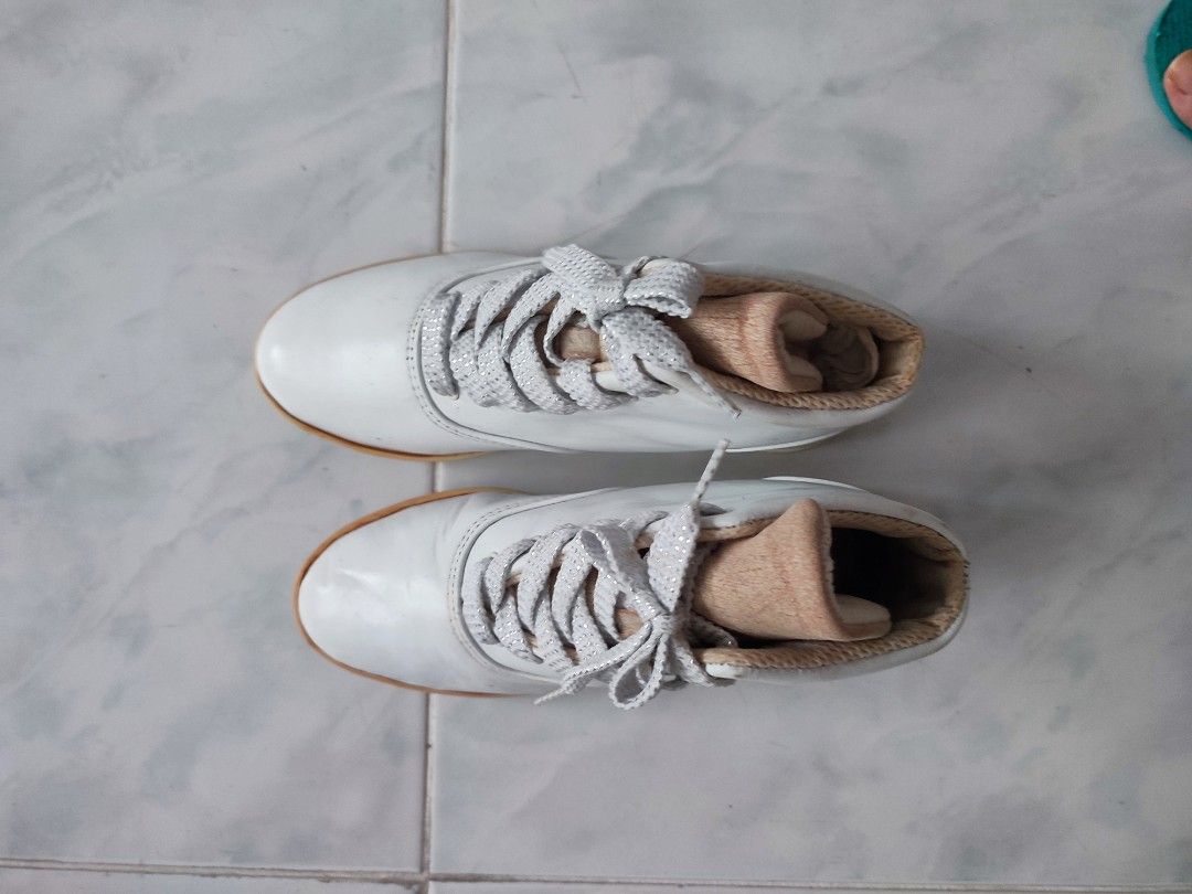 KEDS - High top Sneakers - Japan Surplus (Category: Sneakers) located in Bulacan. Submitted by Jadrea1920 (Listing ID 1463436436, Image 1). Description: size: 22.5 White with silver patterns on lace defect: shoe tongue peeled off its white colour.