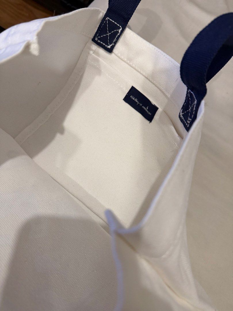 Keith Haring x Hydro Fresh Tote Bag (Category: Tote Bags) located in Mandaluyong City. Submitted by wayby (Listing ID 1463490828, Image 3). Description: Limited edition collab.