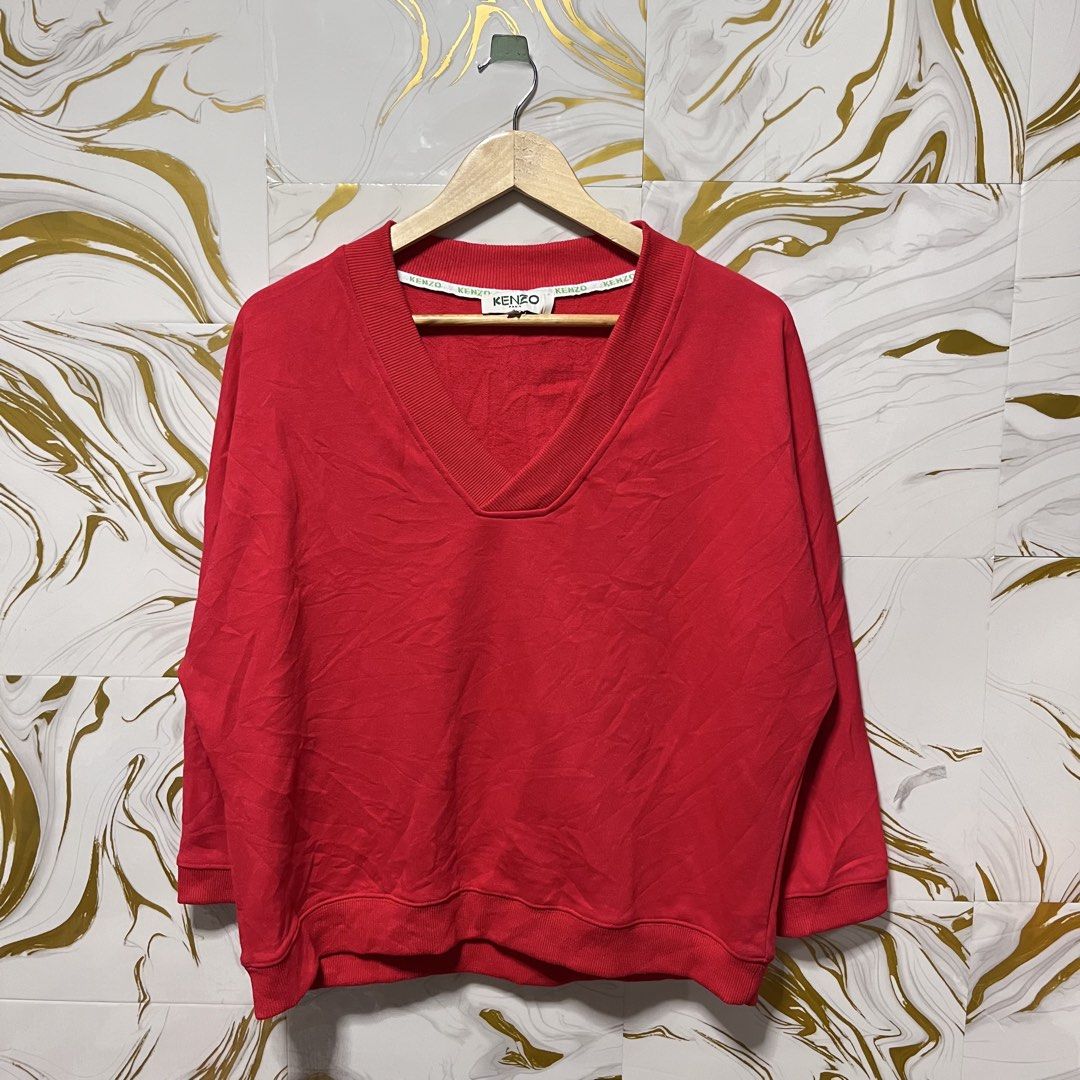 KENZO PARIS CREW NECK V NECK (Category: Coats, Jackets and Outerwear) located in Binangonan. Submitted by nhogsmapula-24860 (Listing ID 1463407439, Image 1). Description: ASPACK KENZO PARIS LONG SLEEVE V NECK NO ISSUE SIZE: RED MED BLACK XL .