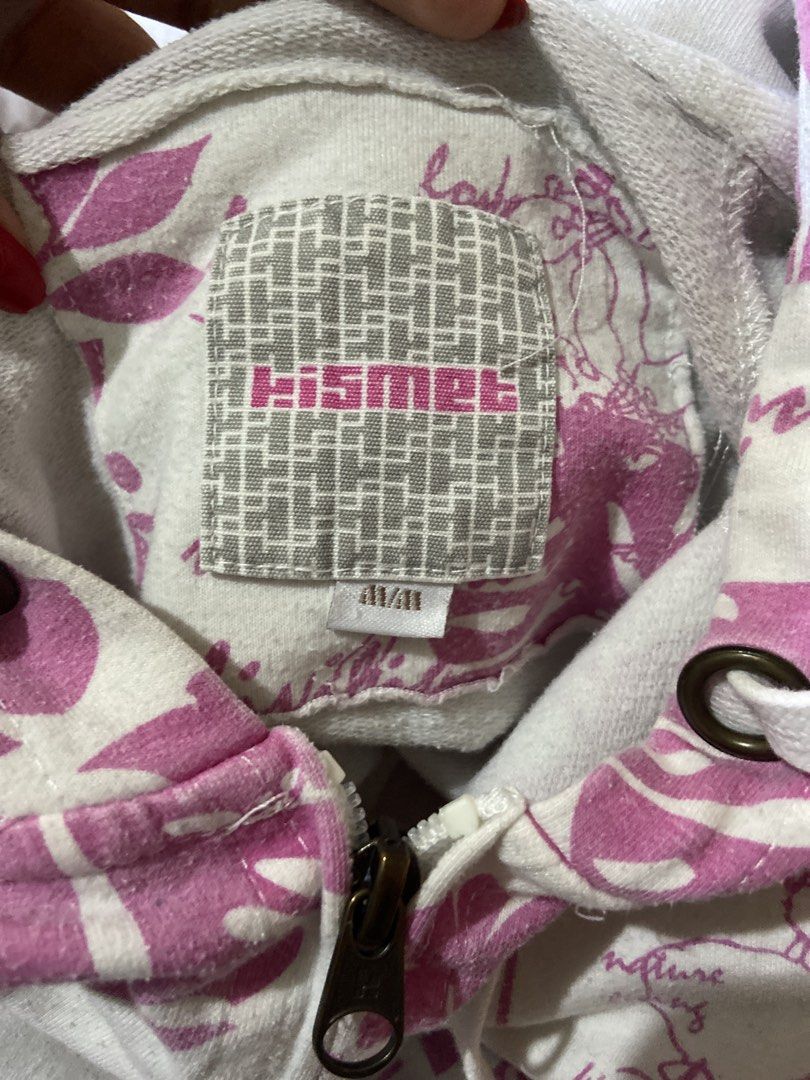 KISMET Y2K ZIP UP (Category: Coats, Jackets and Outerwear) located in Abulug. Submitted by binchifinds (Listing ID 1463331737, Image 3). Description: .