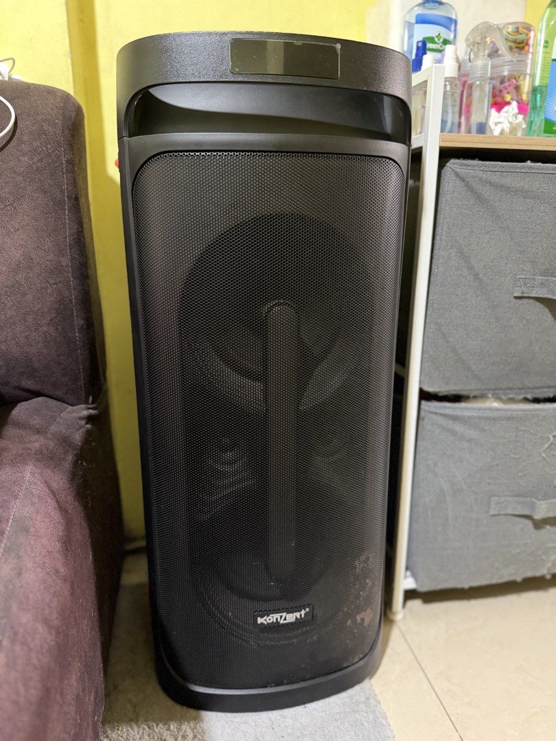 Konzert Aurora 8 Portable Party Speaker (Category: Soundbars, Speakers & Amplifiers) located in Caloocan City. Submitted by catwonrideul (Listing ID 1463385772, Image 1). Description: NEGOTIABLE. Bought for ₱13,499 last December 2025. - With kalawang sa lower right side pero does not affect naman. .