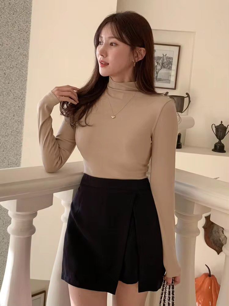Korean Beige Turtleneck Longsleeve Top (Category: Longsleeves) located in Taguig. Submitted by jane.klosette (Listing ID 1463470093, Image 3). Description: BRANDNEW DELIVERY VIA LALAMOVE, PAYMENT FIRST. 📍 TAGUIG.