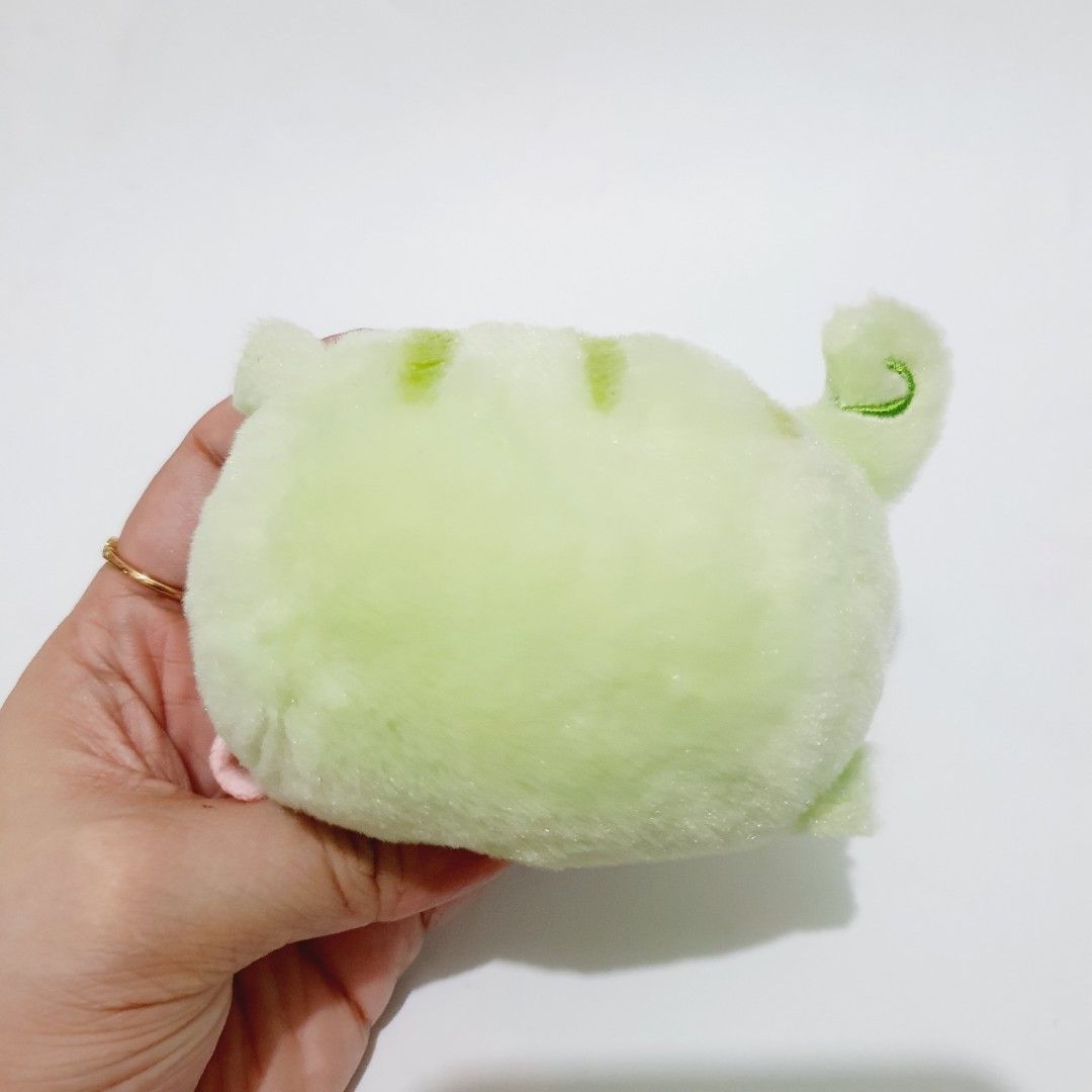 Koro koro Life Plush Chameleon (Category: Plushies & Soft Toys) located in Taytay. Submitted by kyo.mono (Listing ID 1463385084, Image 2). Description: 💟Follow us on IG: kyo.mono for faster replies TikTok: kyo.mono_ for videos and review Good condition Cut tag Auth from Japan Actual photo posted.