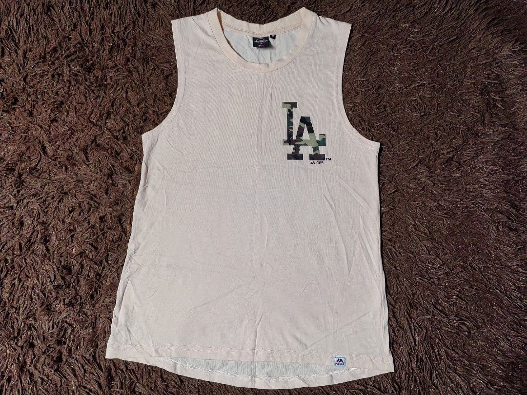 LA Majestic Muscle Tee (Category: Tshirts & Polo Shirts ) located in San Juan City. Submitted by reddvelasquez4298 (Listing ID 1463345923, Image 1). Description: LA Majestic Muscle Tee Size Xs 17.5 Width 26.5 Front Length 28 Back Length Like New Condition 480 pesos PM.