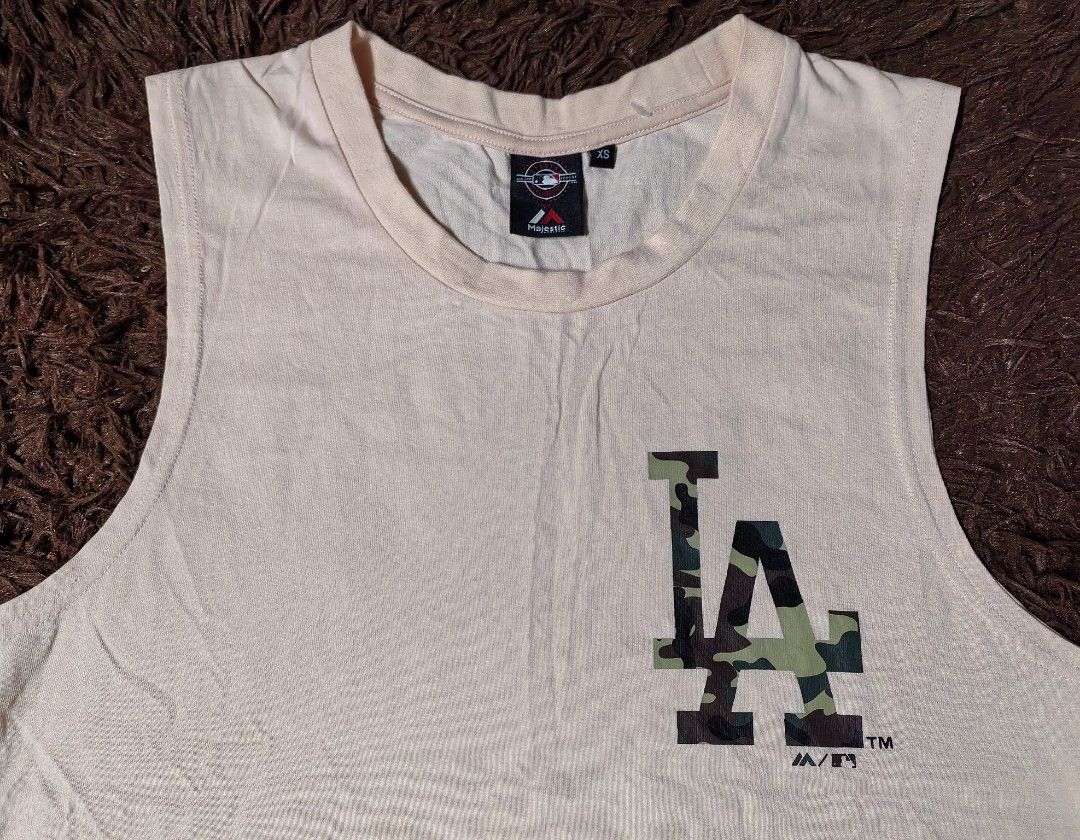 LA Majestic Muscle Tee (Category: Tshirts & Polo Shirts ) located in San Juan City. Submitted by reddvelasquez4298 (Listing ID 1463345923, Image 3). Description: LA Majestic Muscle Tee Size Xs 17.5 Width 26.5 Front Length 28 Back Length Like New Condition 480 pesos PM.