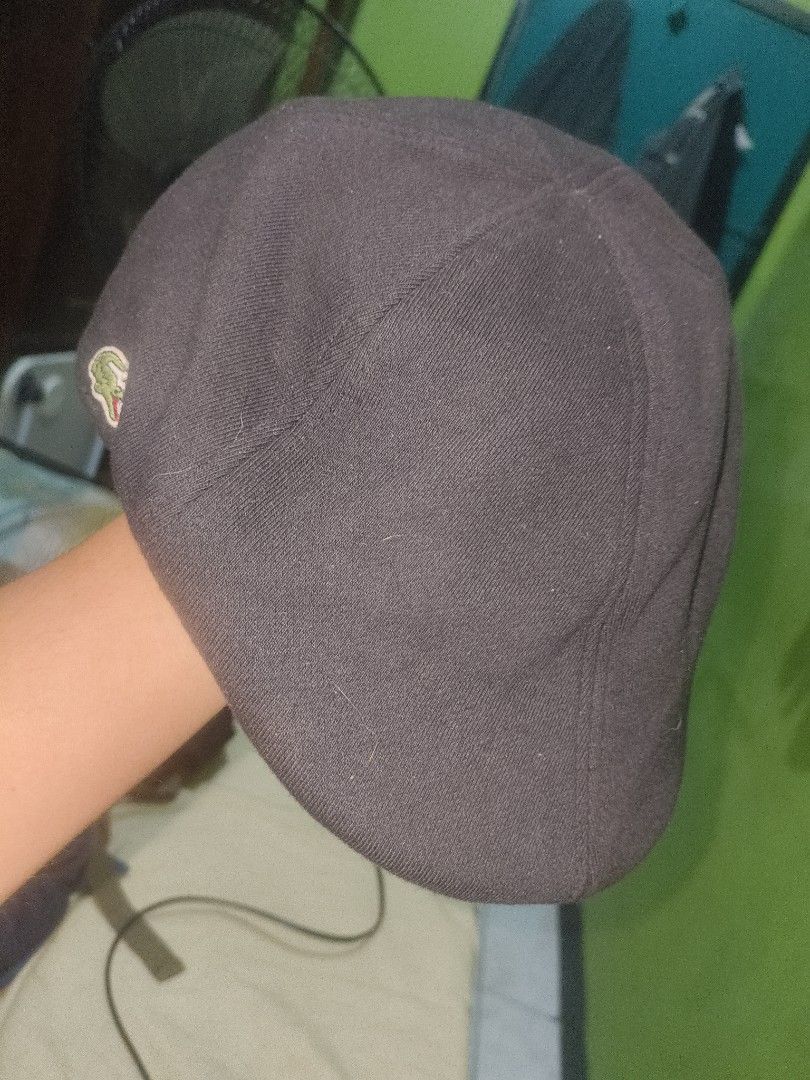 Lacoste Flat Hat (Category: Caps & Hats) located in Valenzuela. Submitted by rainshia0792039 (Listing ID 1463448567, Image 1). Description: - Authentic Lacoste black cap - Features the iconic crocodile logo on the side - Classic flat cap design - Ideal for daily use.
