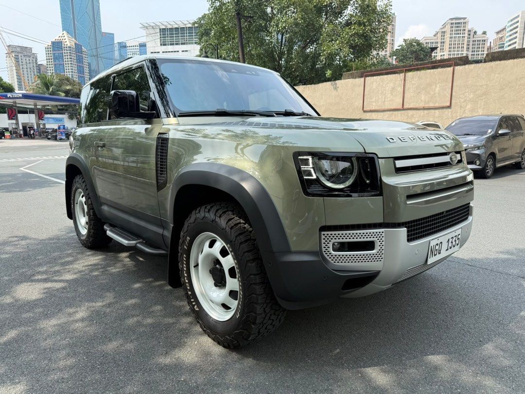 Land Rover Defender D90 2022 jackani Auto (Category: Used Cars) located in Pasig City. Submitted by jackani (Listing ID 1463402492, Image 1). Description: 2022 Land Rover Defender D240 Diesel 9,000 km only Casa Maintained orig white roof Steelies OEM Wheels BF Goodrich Tires DRL video rear mirror option Fender Flare Claddings Classic Mudflaps Stepboard Pangea Green Original Paint Full PPF V Kool Tint Full Casa Warranty U can call 09173295586.