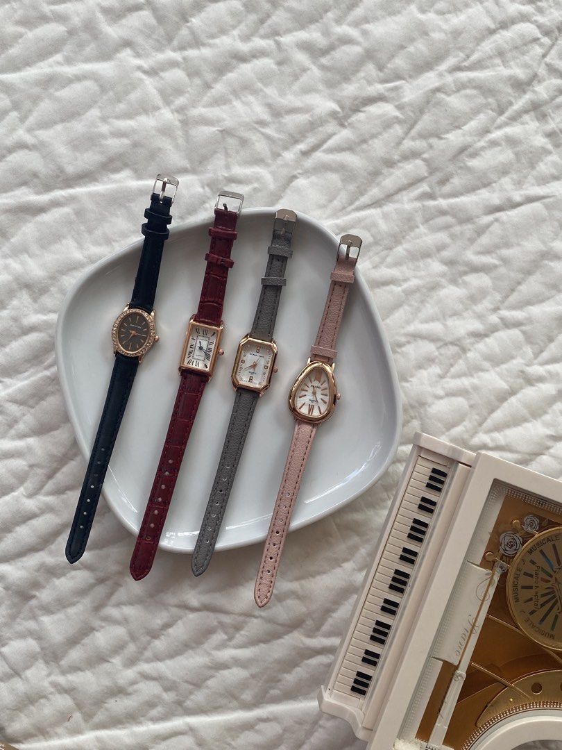Leather Watch (Category: Women's Watches) located in Tumauini. Submitted by bihisbyme (Listing ID 1463454574, Image 2). Description: 📍FAQs PAKI BASA ❓Non tarnish po ba? — Yes. with proper care, manage your expectations. ❓Adjustable po ba? - Yes po ❓Waterproof? — No. Again manage your expectations, water resistant lang po. ❓With box na ba? — Yes. Included na po. .
