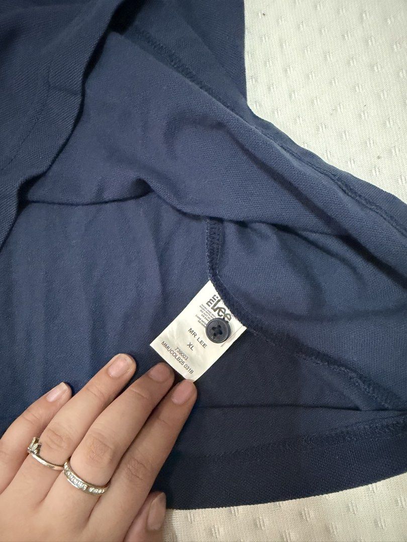 Lee Polo Shirt (Category: Tshirts & Polo Shirts ) located in Manila. Submitted by pinkyswearshop2.0 (Listing ID 1463370955, Image 3). Description: .