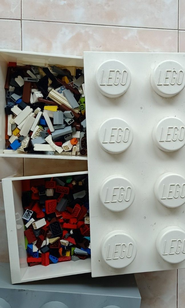Lego Storage box stackable (Category: Lego & Building Sets) located in Sorsogon. Submitted by divs4joy (Listing ID 1463420497, Image 3). Description: Lego Storage box stackable 3185 all❌❌❌❌ 👉 with lego BRICKS/BLOCKS only; puno yang container. 👉 as it is; WYSIWYG. 👉 see other photos for details..