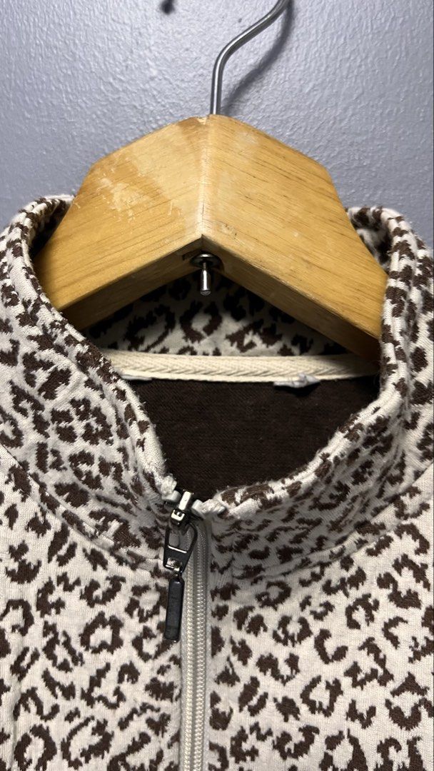 Leopard Print Zip-Up Jacket (Category: Coats, Jackets and Outerwear) located in Cabuyao City. Submitted by bulandos (Listing ID 1463438476, Image 3). Description: - Cool leopard print jacket - Zip-up front with stand-up collar - Comfortable material (fleece or soft knit) - Ideal for layering - Perfect for a casual look.