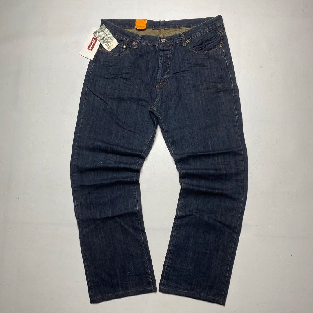 LEVIS 501 BRAND NEW WITH HANG TAG (Category: Jeans) located in Manila. Submitted by valuable_rags (Listing ID 1463473498, Image 1). Description: LEVIS 501 BRAND NEW WITH HANG TAG CONDITION : BRAND NEW SIZE : 36 DIMENSIONS: W38 x L 40.5 ISSUE: NONE .