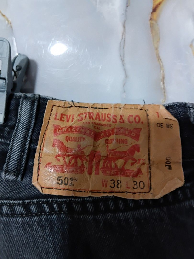 LEVIS 501 SIZE W38 L38 (Category: Jeans) located in General Mariano Alvarez. Submitted by adonid (Listing ID 1463349878, Image 3). Description: LEVIS 501 SIZE W38 L38 SIGN OF USAGE LOC. GMA, CAVITE PHP 700.