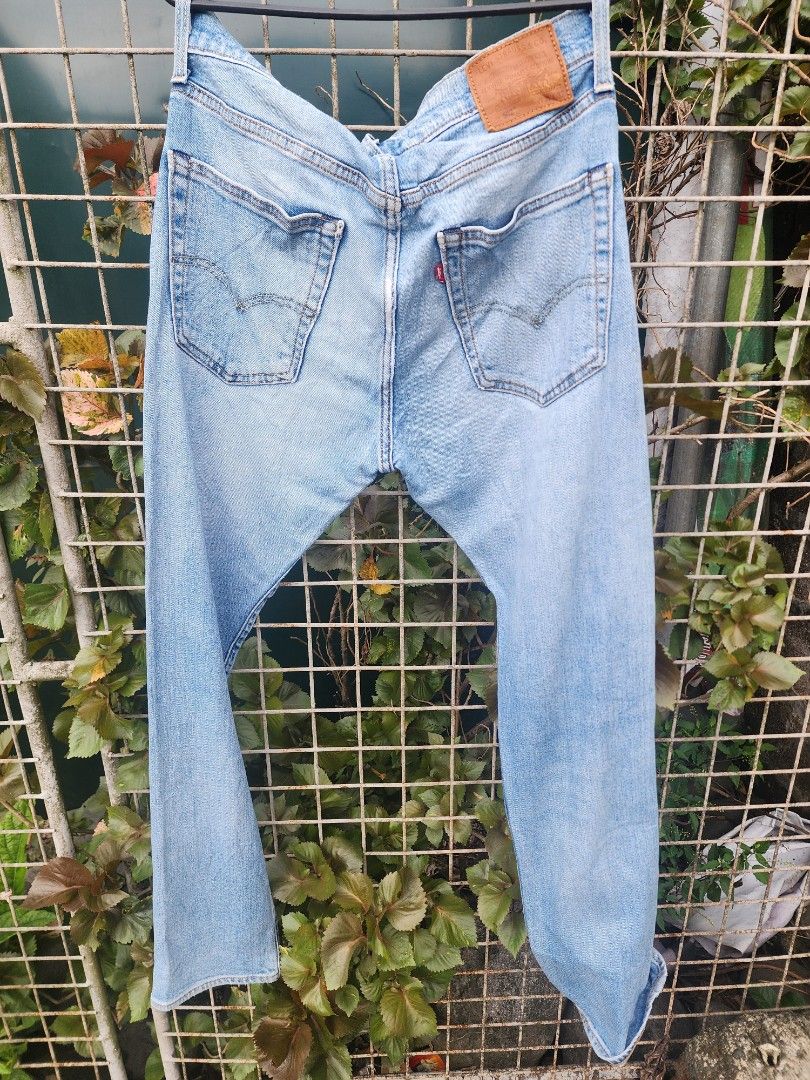 Levis 502 selvedge jeans (Category: Jeans) located in Real. Submitted by raphy2019 (Listing ID 1463386171, Image 1). Description: .