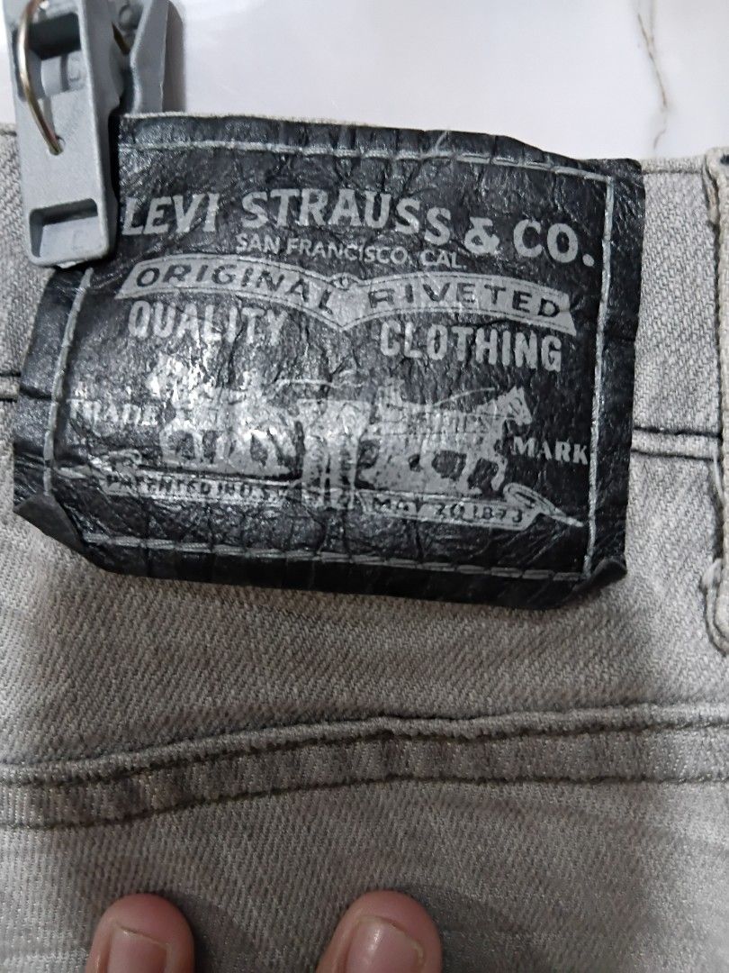 LEVIS 511 PANTS SIZE W33 L40 (Category: Jeans) located in General Mariano Alvarez. Submitted by adonid (Listing ID 1463432135, Image 3). Description: LEVIS 511 PANTS SIZE W33 L40 SIGN OF USAGE LOC. GMA CAVITE PHP 800.