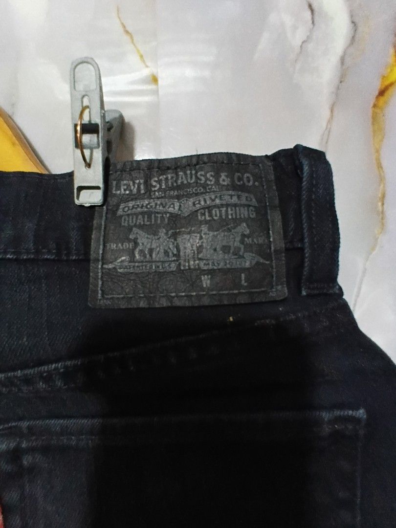 LEVIS 511 SIZE W29 L40 (Category: Jeans) located in General Mariano Alvarez. Submitted by adonid (Listing ID 1463356865, Image 3). Description: LEVIS 505 SIZE W35 L40 SIGN OF USAGE LOC. GMA CAVITE PHP 700.