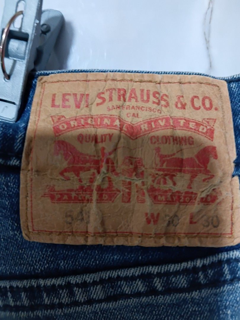 LEVIS 541 SIZE W32 L37 (Category: Jeans) located in General Mariano Alvarez. Submitted by adonid (Listing ID 1463405396, Image 3). Description: LEVIS 541 SIZE W32 L37 SIGN OF USAGE LOC. GMA CAVITE PHP 700.