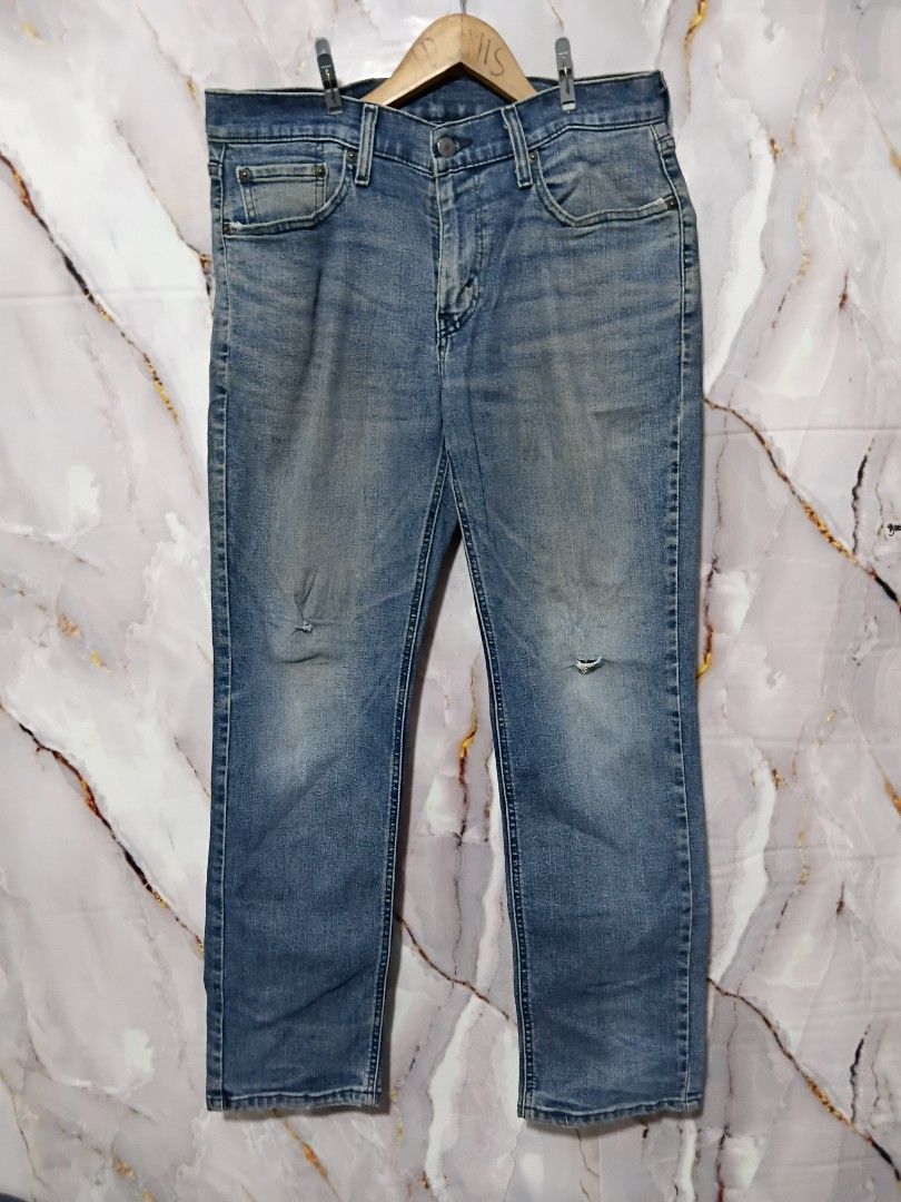 LEVIS 541 SIZE W32 L37 (Category: Jeans) located in General Mariano Alvarez. Submitted by adonid (Listing ID 1463405396, Image 1). Description: LEVIS 541 SIZE W32 L37 SIGN OF USAGE LOC. GMA CAVITE PHP 700.