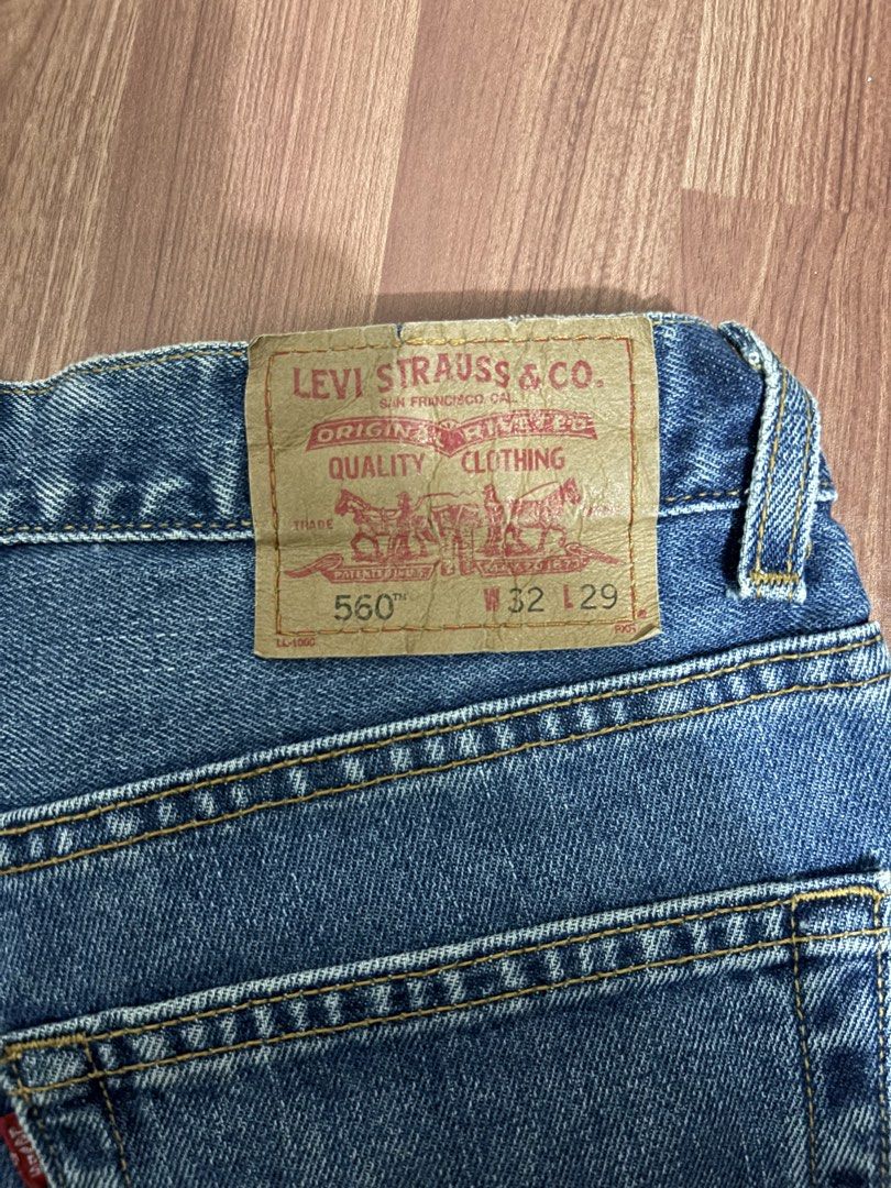 Levi’s 560 short (Category: Shorts) located in Rosario. Submitted by crsthrift (Listing ID 1463448536, Image 3). Description: Levi’s 560 Short W - 30 L - 23.
