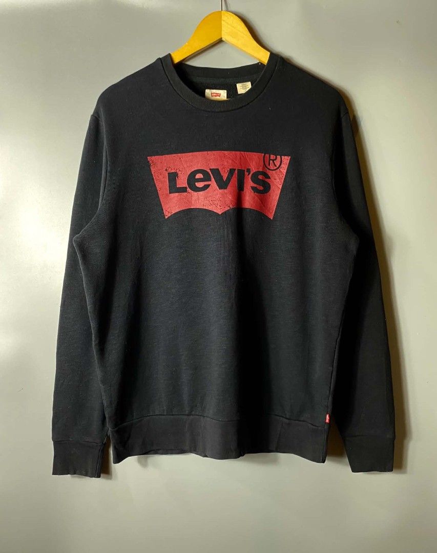 Levi's crew neck jacket (Category: Coats, Jackets and Outerwear) located in Bacolod City. Submitted by jollyst4ffs. (Listing ID 1463456078, Image 1). Description: Dimension: 22 x 28 ( safe to stretch ) Excellent No issue Size large - xl - 800 Dm.