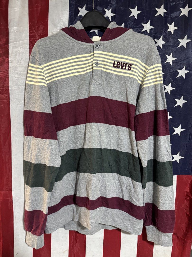 Levi’s Stripes Hoodie Unisex (Category: Activewear) located in Cebu City. Submitted by etnaner (Listing ID 1463397282, Image 1). Description: Levi’s Stripes Hoodie Size: fits up medium ( see actual dimes) Good condition Unisex.