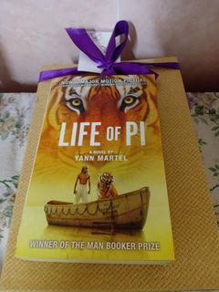 (Category: ) located in . Submitted by BookNerd (Listing ID 1463462578, Image 1). Description: .