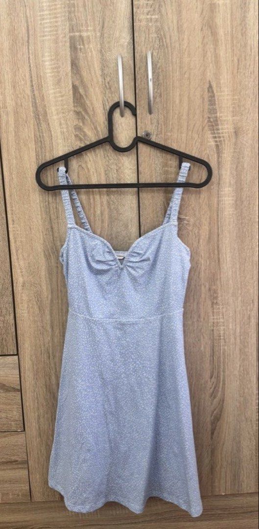 Light Blue Floral Mini Dress with Spaghetti Straps (Category: Dresses) located in Santa Rosa. Submitted by stealbydiva (Listing ID 1463340461, Image 1). Description: - NEVER USED - Cute light blue mini dress - Delicate all-over floral print - Spaghetti straps - Flattering V-neckline - Slightly flared skirt - Size reference: Height: 5’0 .