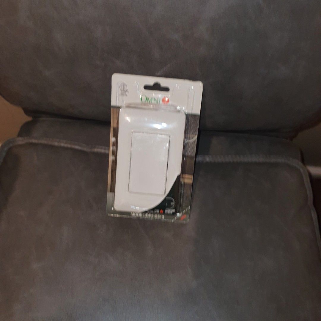 Light switch 1 switch omni (Category: Craft Supplies & Tools) located in Pasig City. Submitted by fast-ship (Listing ID 1463328761, Image 1). Description: .
