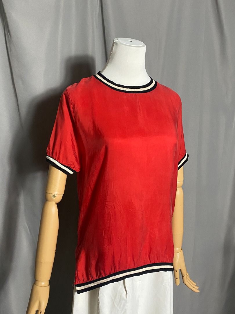Red top with black and white trim (Category: Shirts) located in Las Pinas. Submitted by ipickyou (Listing ID 1463450351, Image 2). Description: Unwashed 𝗠𝗲𝗮𝘀𝘂𝗿𝗲𝗺𝗲𝗻𝘁𝘀 𝘄𝗵𝗲𝗻 𝗹𝗮𝗶𝗱 𝗳𝗹𝗮𝘁: -Shoulder to shoulder: 14 1/2” -Armpit to armpit: 17” -Length: 24” .