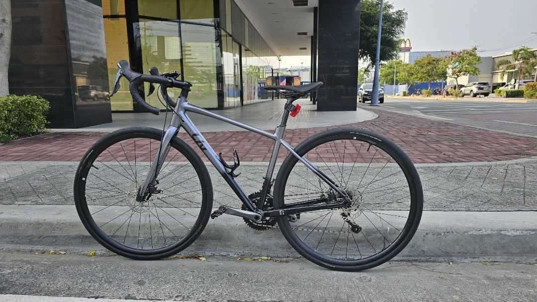 Liv Avail AR 2 (Category: Bicycles) located in Antipolo. Submitted by raremountain.47e4ee (Listing ID 1463388821, Image 3). Description: 🚴🏻‍♀️ Liv Avail AR 2 - ₱55,000 Like new - only 35 km mileage! Selling my Liv Avail AR 2 for ₱55,000. ✨ Details: - Only 35 km total mileage - Bought brand new for ₱63,000 - No upgrades or modifications — all stock/original - No issues - No scratches - Well maintained and barely used - Includes water bottle hold