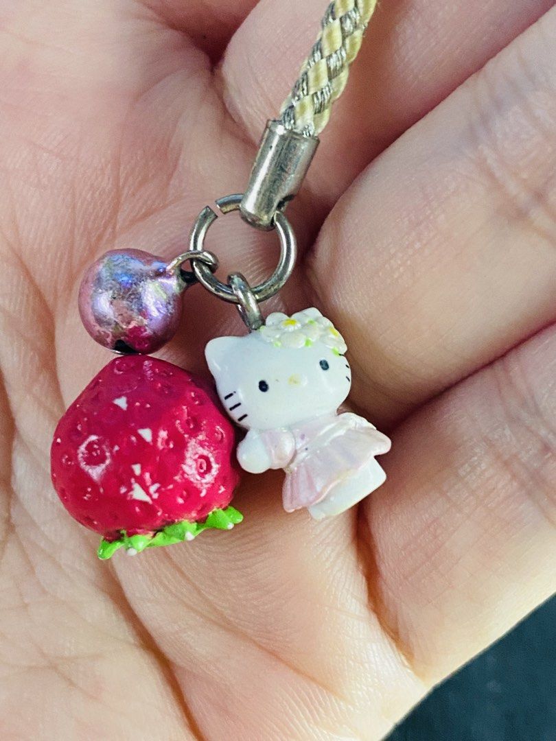 Local Hello Kitty Strawberry strap/keychain (Category: Character Goods) located in Manila. Submitted by kawaii_omocha_est2020 (Listing ID 1463521315, Image 2). Description: As is - faded (back part) please check all photos. ✅ Mine Now, Pay Now ✅ Please check all photos for complete details. ✅ Please manage your expectations, most items are preloved and not for those who are sensitive about condition. ✅ Actual color may vary due to lighting condit