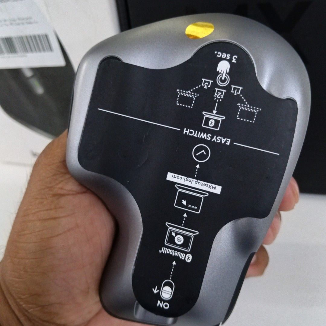 Logitech MX Master 3 Wireless Mouse (Category: Mouse & Mousepads) located in Caloocan City. Submitted by coolgem_3f10a0 (Listing ID 1463339970, Image 3). Description: - Logitech MX Master 3S Mouse - Color: Dark Grey - Signature scroll wheel and thumb buttons - Connectivity: Bluetooth or Logi Bolt receiver - Ideal for productivity and everyday use - Original box included.