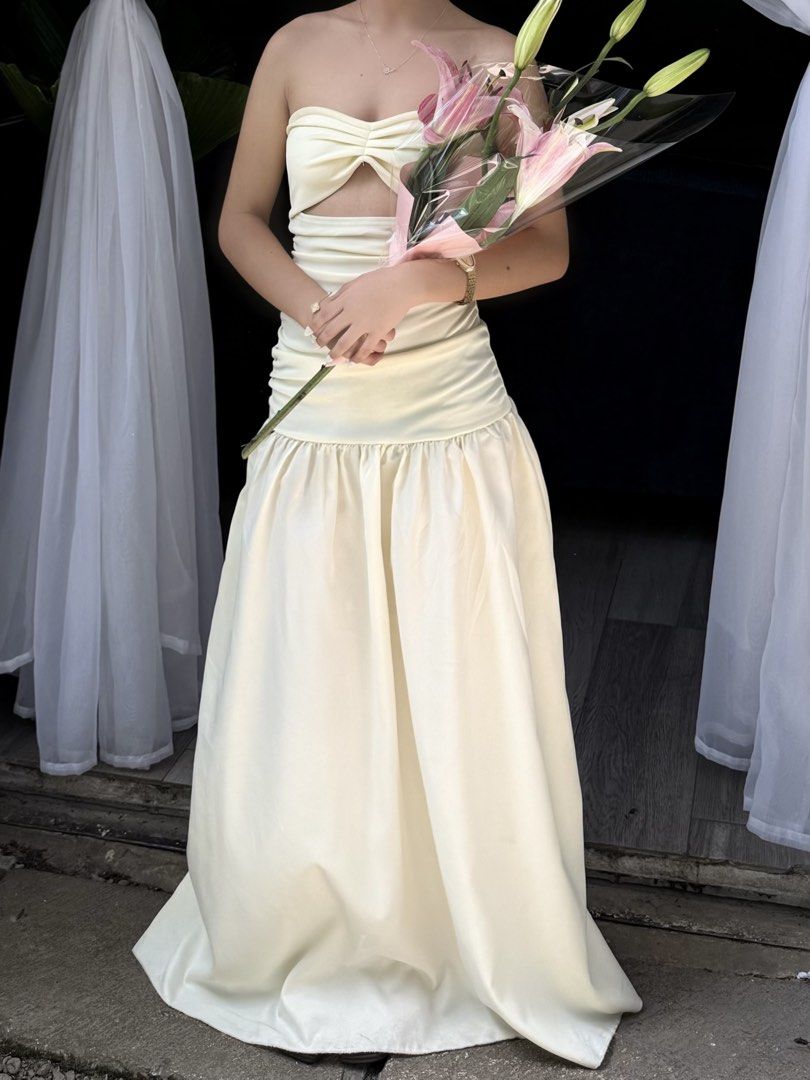 long dress (Category: Dresses) located in Binalonan. Submitted by vpieces (Listing ID 1463476801, Image 1). Description: once used. jnt courier .