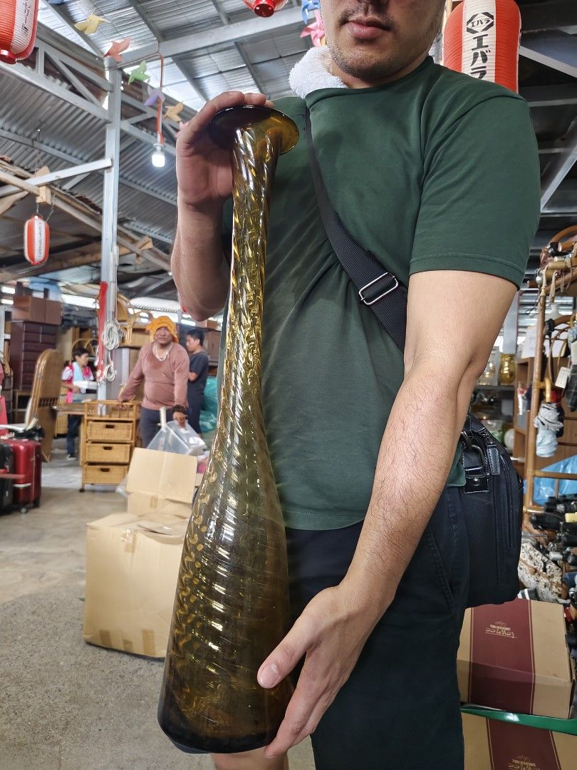 Long vase (Category: Vases & Decorative Bowls) located in Davao. Submitted by dvo_jpnstuff (Listing ID 1463397652, Image 3). Description: Japan Quality.