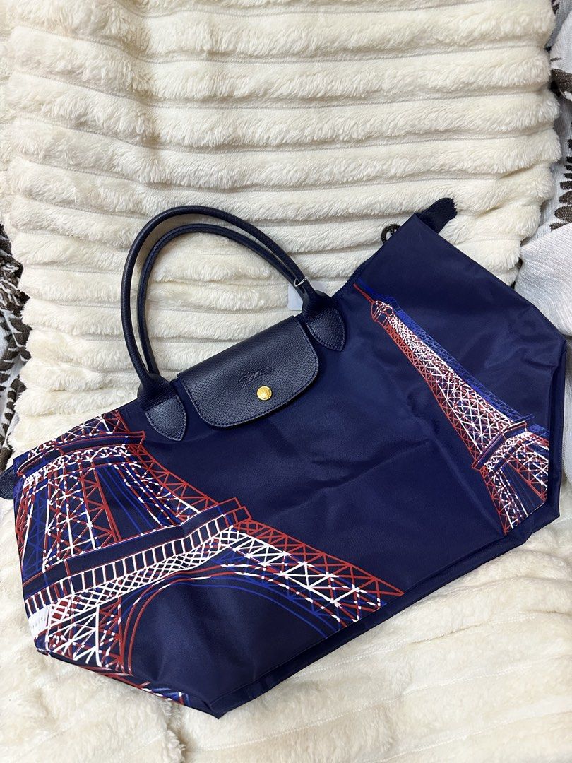 Longchamp Le Pliage Eiffel Tower Navy Blue Tote Bag (Category: Luxury Bags & Wallets) located in Cavite. Submitted by aljennaaaa (Listing ID 1463503362, Image 2). Description: Flawless, no issue at all.