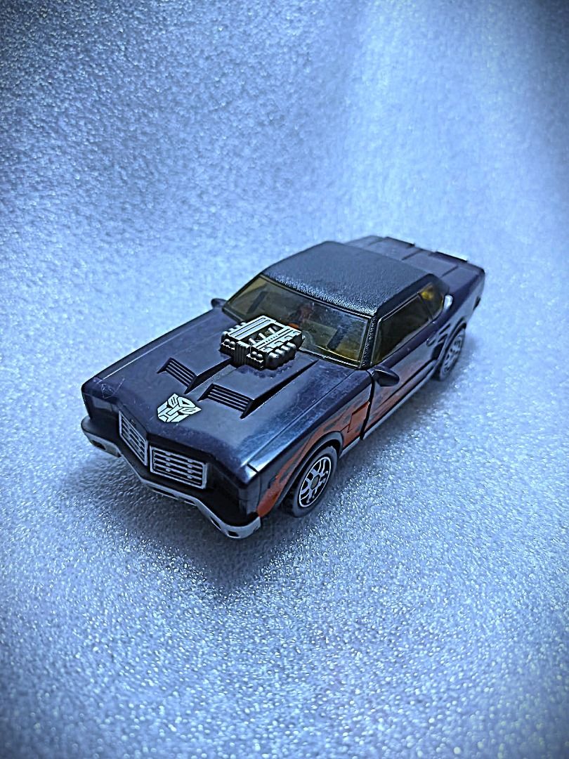 Loose BIG DADDY Deluxe Class Hasbro Autobot Transformers (Category: Action & Battle Toys) located in Pasay City. Submitted by Chariselyn (Listing ID 1463500241, Image 1). Description: Loose BIG DADDY (650+sf) Deluxe Class Hasbro Autobot Transformers Series: Transfomers Cybertron, 2006 Scale: 6 inches Stock: 1 Condition: 10/10 Issues: 0 Accessories: with weapon, no key, no missiles, no manual Mode of Payment: GCash or through your rider Shipping o
