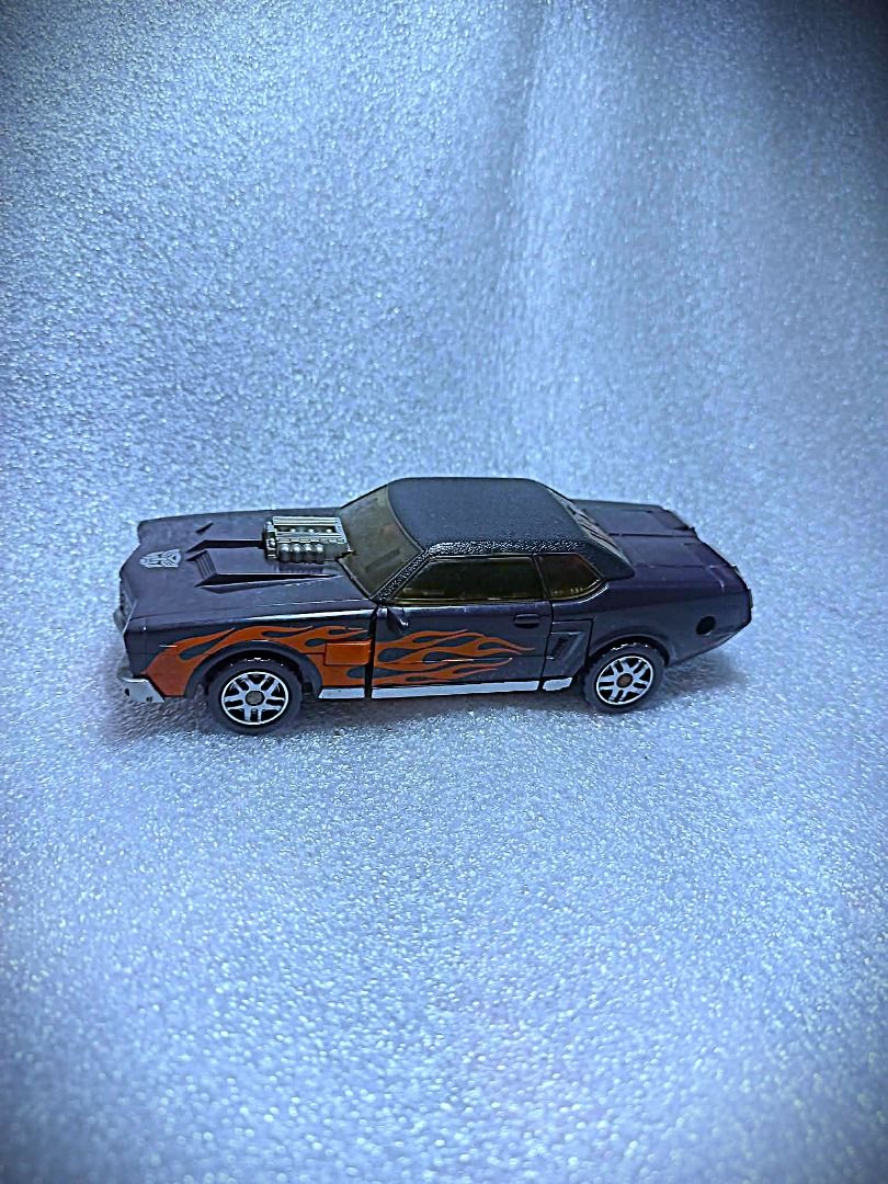 Loose BIG DADDY Deluxe Class Hasbro Autobot Transformers (Category: Action & Battle Toys) located in Pasay City. Submitted by Chariselyn (Listing ID 1463500241, Image 3). Description: Loose BIG DADDY (650+sf) Deluxe Class Hasbro Autobot Transformers Series: Transfomers Cybertron, 2006 Scale: 6 inches Stock: 1 Condition: 10/10 Issues: 0 Accessories: with weapon, no key, no missiles, no manual Mode of Payment: GCash or through your rider Shipping o