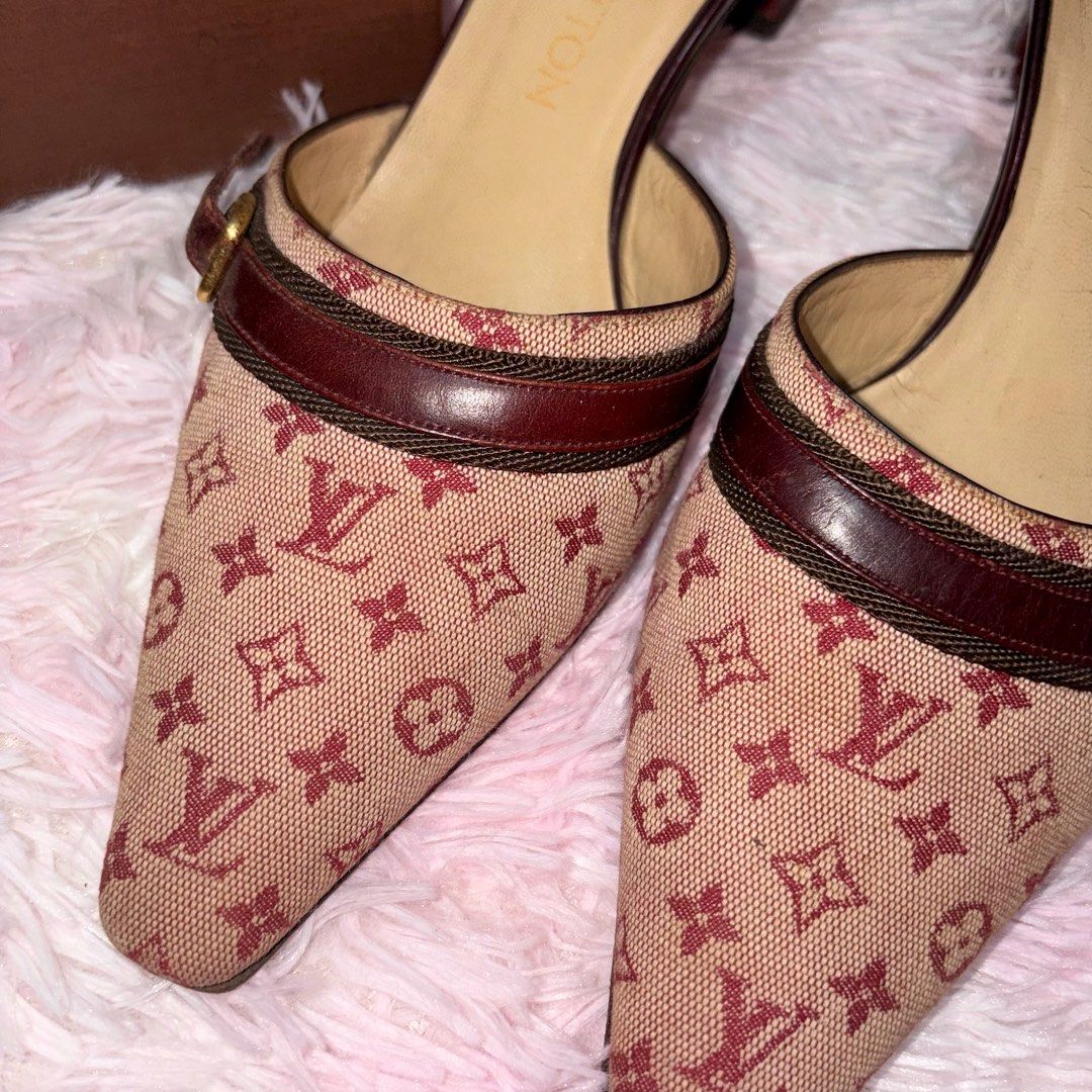 louis vuitton mini lin mules (Category: Sandals) located in Marikina City. Submitted by ___peaxch (Listing ID 1463537282, Image 2). Description: classic/vintage Louis Vuitton Monogram canvas —size: 36 —condition: slightly worn, still in good condition, with box —repriced, slightly negotiable actual item is shown in the photos. .