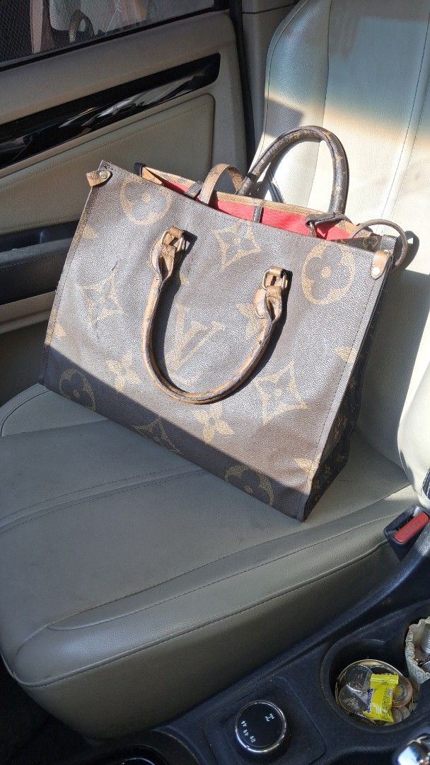 Louis Vuitton Monogram Tote Bag (Category: Luxury Bags & Wallets) located in Taguig. Submitted by divine_kitty (Listing ID 1463409023, Image 3). Description: - CODED Kayo.na po.bahala - Classic Louis Vuitton Monogram Tote Bag - Iconic Monogram Print - Vibrant Red Interior Lining - Genuine Leather Handles and Trim - Ample Interior Space for Essentials - Ideal for Everyday Use or Travel .
