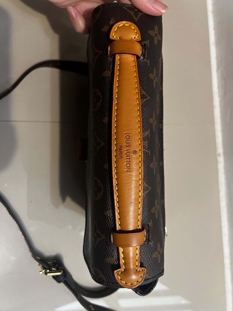 Louis Vuitton Pochette Métis (Category: Cross-body Bags) located in Tarlac. Submitted by kopi.roti (Listing ID 1463440570, Image 2). Description: Coded Top Grade.