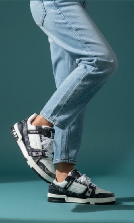 Louis Vuitton sneakers 36 (Category: Sneakers) located in Quezon City. Submitted by lykpossession (Listing ID 1463554174, Image 1). Description: Ask first if available message nalng other pic mabilisan upload ko lang po ito😊.