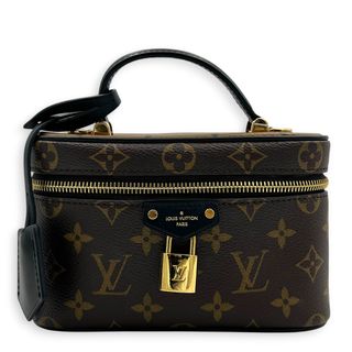 (Category: ) located in . Submitted by carousellluxury (Listing ID 1463379272, Image 1). Description: .