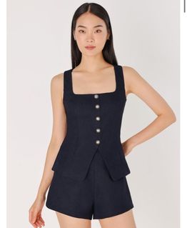 (Category: ) located in . Submitted by Clearance.clothes (Listing ID 1463442320, Image 1). Description: .