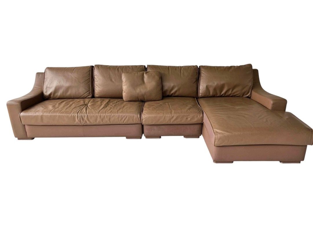L-TYPE GERMAN LEATHER SOFA (Category: Sofas) located in Mexico. Submitted by mgracejapansurplus (Listing ID 1463410234, Image 1). Description: NEW ARRIVAL🔥 JAPAN SURPLUS 🇯🇵 L-TYPE GERMAN LEATHER SOFA ✔️Big size, warm caramel-brown full leather ✔️Modern L-shape with right-side chaise ✔️Dimensions: L128" × W63" × H32" | Seat: 113"×46" × H16" ✔️Condition: Good — minor scratches only -- ⚠️ NO DP • NO RESERVATION Priority goes to those who can pay 